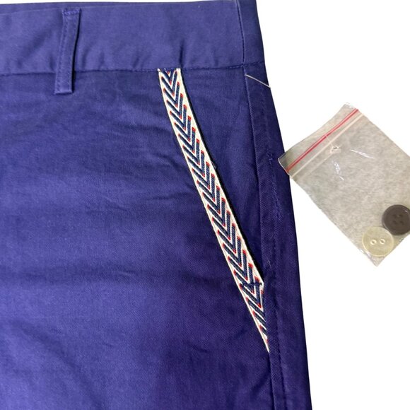 Artisan Ny Womens Navy Blue Shorts With Embroidered Trim Size 6 Cotton Blend New - Picture 2 of 6